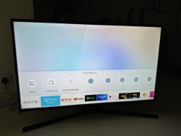 Samsung 40 4k Smart Tv Television image 4