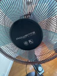 2 fans to keep you cool at home image 5