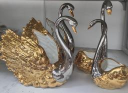 Golden Ceramic Swan Set image 1