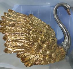 Golden Ceramic Swan Set image 5