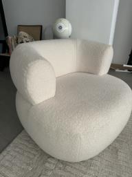White Sofa Chair image 1