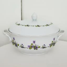Kaiser Romantica Viola Serving Pot image 1