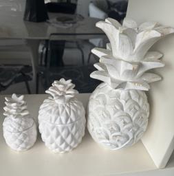 Pineapples image 1