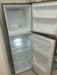 Sharp refrigerator and freezer image 4