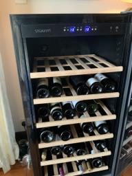 Wine fridge in new condition image 3