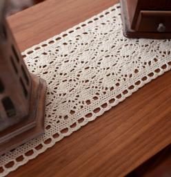 Table Runner Linen with Tassels image 4