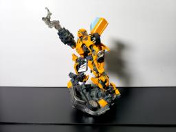 Hasbro Transformers Bumblebee Figure image 3