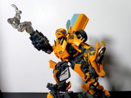 Hasbro Transformers Bumblebee Figure image 5