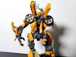 Hasbro Transformers Bumblebee Figure image 9