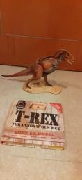 T-rex Model Book in German  Free Gift image 2