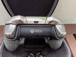 Xbox One Elite Controller image 4