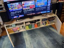 Ikea - Besta Tv Console with Glasstop image 5