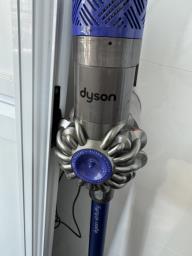 Dyson v6 stick vacuum image 1