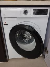 Toshiba front loader washing machine image 1