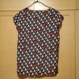 Dvf black silk top with  heart shape image 2
