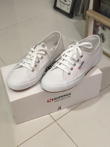 Superga hk outlet