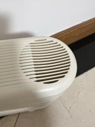 Compact Warm Mist Humidifier image 2