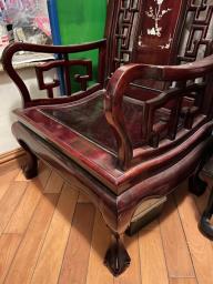 Antique Redwood Queen-sized Chair image 3