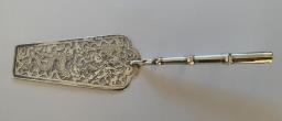 Chinese Silver Cake Lift image 1