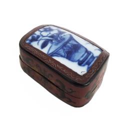 Collectible Early 1900s Lacquerware image 1