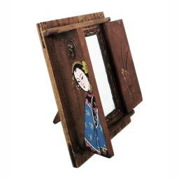 Collectible Early 1900s Lacquerware image 4