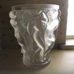 Lalique iconic crystal vase image 1