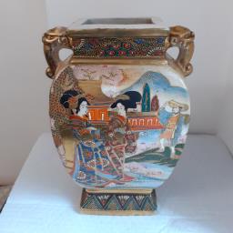 Satsuma Japanese Vase late 19th century image 1