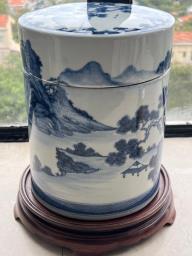 Top Quality Blue and White image 1