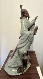 Vintage Chinese Ceramic Figurine image 4