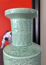 Vintage Chinese Dragon celadon vase image 3