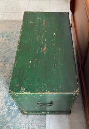 Vintage Chinese Green Lacquer Trunk image 3