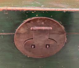 Vintage Chinese Green Lacquer Trunk image 7