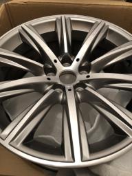 Bmw 5 wheel rim image 3