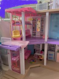 Toys- Barbies House image 3