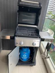 Weber E-215 Spirit grill like new cond image 2