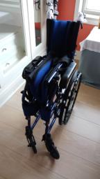Almost new wheel chair image 4