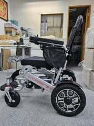 Electric wheel chair image 3