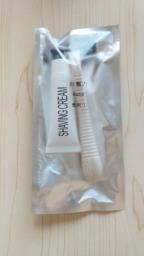 razor and shaving cream set image 1