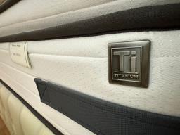 90 New Sealy mattress -titanium 180x200 image 1