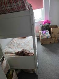 Bunk bed with 2x mattresses image 2