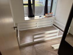 Childstoddler bed frame - image 1