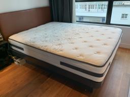 Gas lift storage bed  Sealy Posturepedi image 1