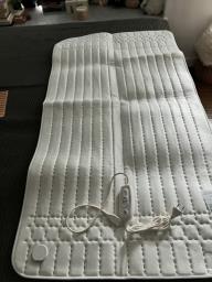 Heating pad for single bed image 1