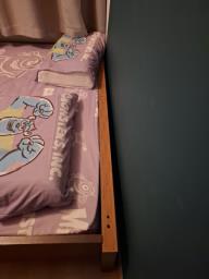 King size bed image 3