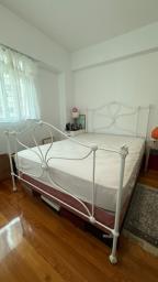 Last call Country chic wrought iron bed image 1