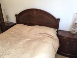 Queen size bed  2x bedside cabinets image 2