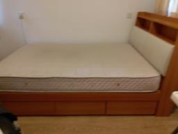 Queen size bed and back care mattress image 1