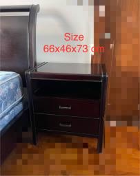 Queen size bed and two night stand image 4
