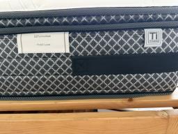 Sealy Posturelux Hotel Luxe Mattress 152 image 3