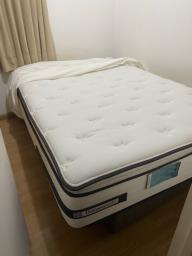 Sealy Posturepedic bed  matress image 2